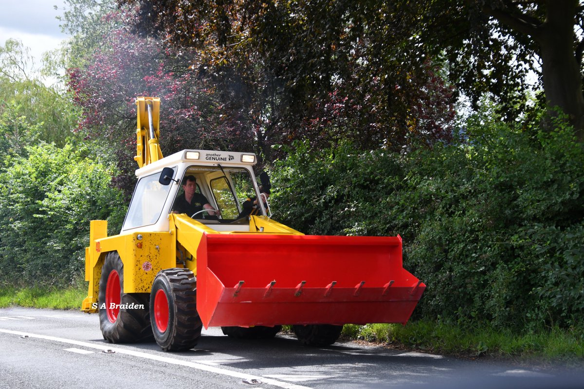 JCB 4D2 making its way through the Malvern countryside during the Welland steam rally pre show road run 27.7.23