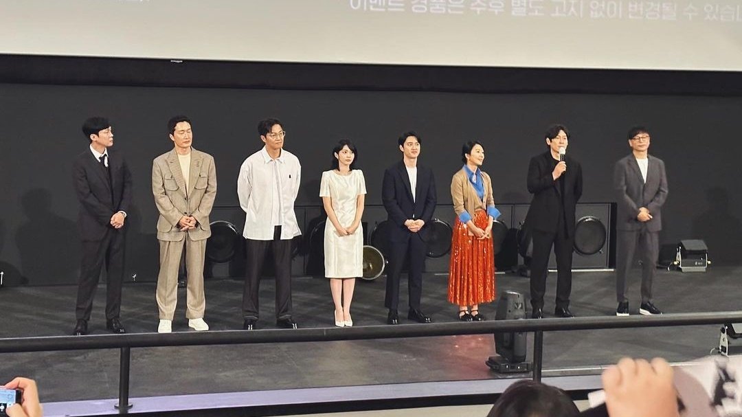 #ChoiMinSik & #OhDalSoo were spotted at the after-party for #KimYongHwa's #TheMoon VIP Screening.

Oh starred in 1st installment of #AlongwiththeGods before his exit from the franchise due to SA accusations.

#김용화 #더문 #도경수 #설경구 #김희애 #박병은 #오달수 #최민식