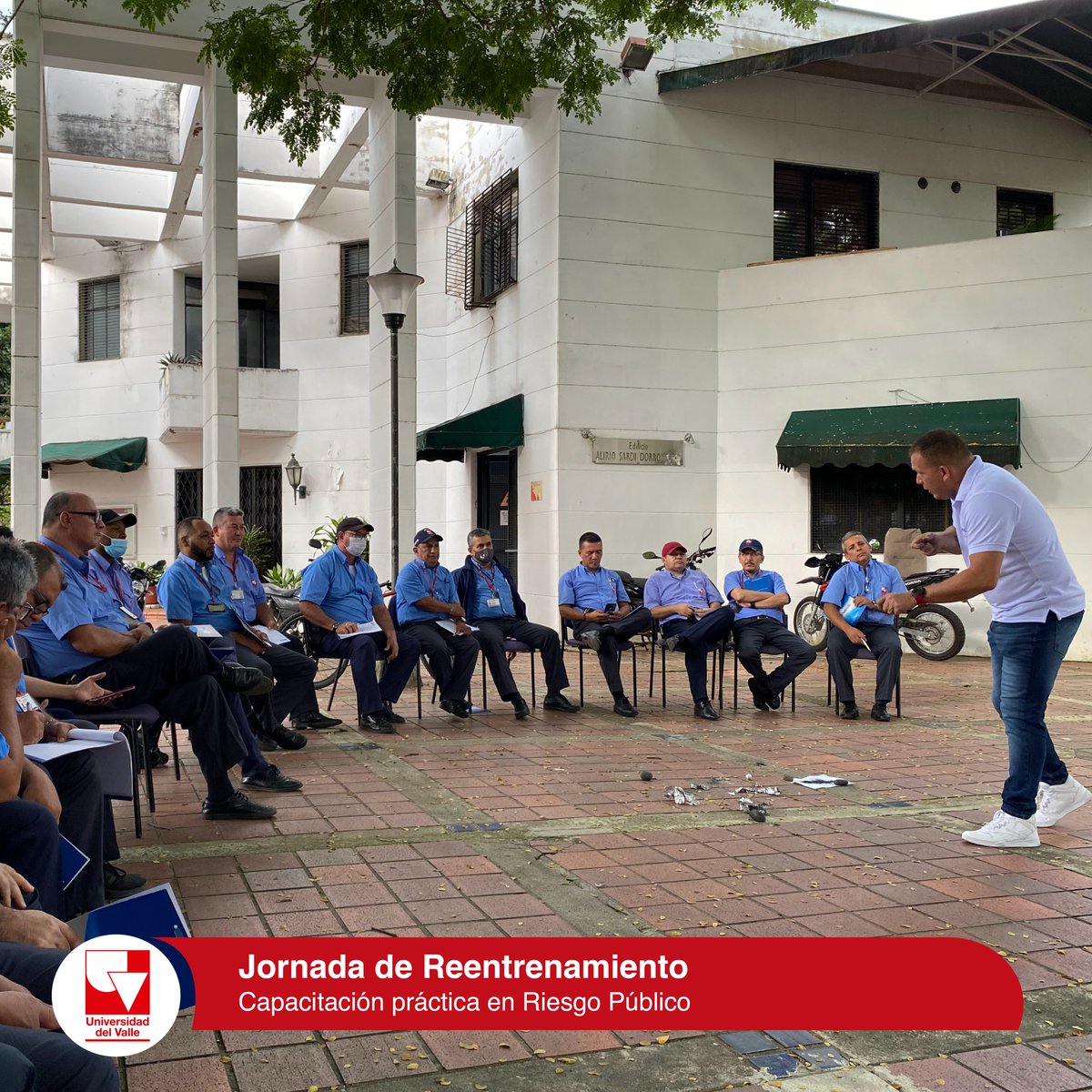 sunivalle's tweet photo. La sección de seguridad y vigilancia, en concordancia con el cumplimiento de ley, el ethos universitario y, en pro de fortalecer las habilidades de su personal ha estado realizando una serie de capacitaciones de acuerdo a las necesidades del servicio. https://t.co/03USAPqKaY