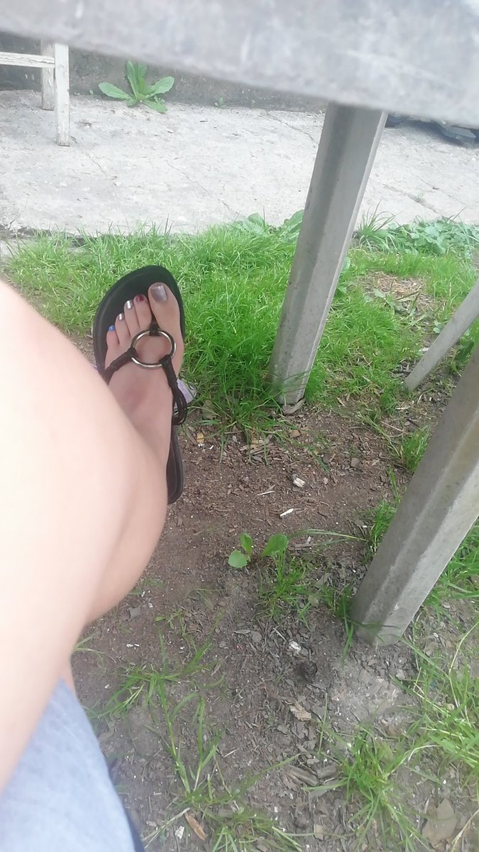 Twoja_Pani666's tweet photo. Jestem dostępna.
Zgłaszać się kundle w Dm na dojenie !!🖕🐶

#paypig #findom #fendom https://t.co/vY3pUJwx16