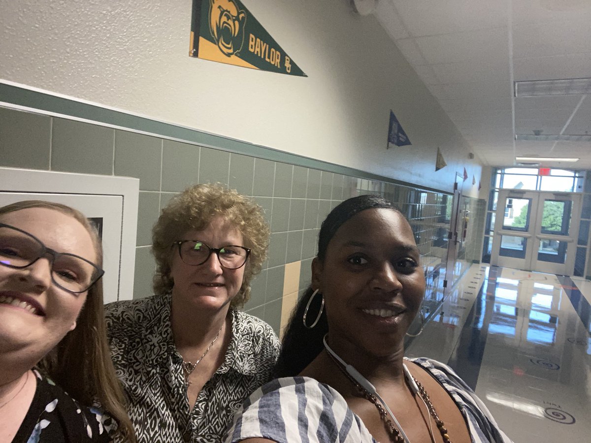 darnisheasansom's tweet photo. #scescavengerhunt23 https://t.co/Xet1DA4fPh