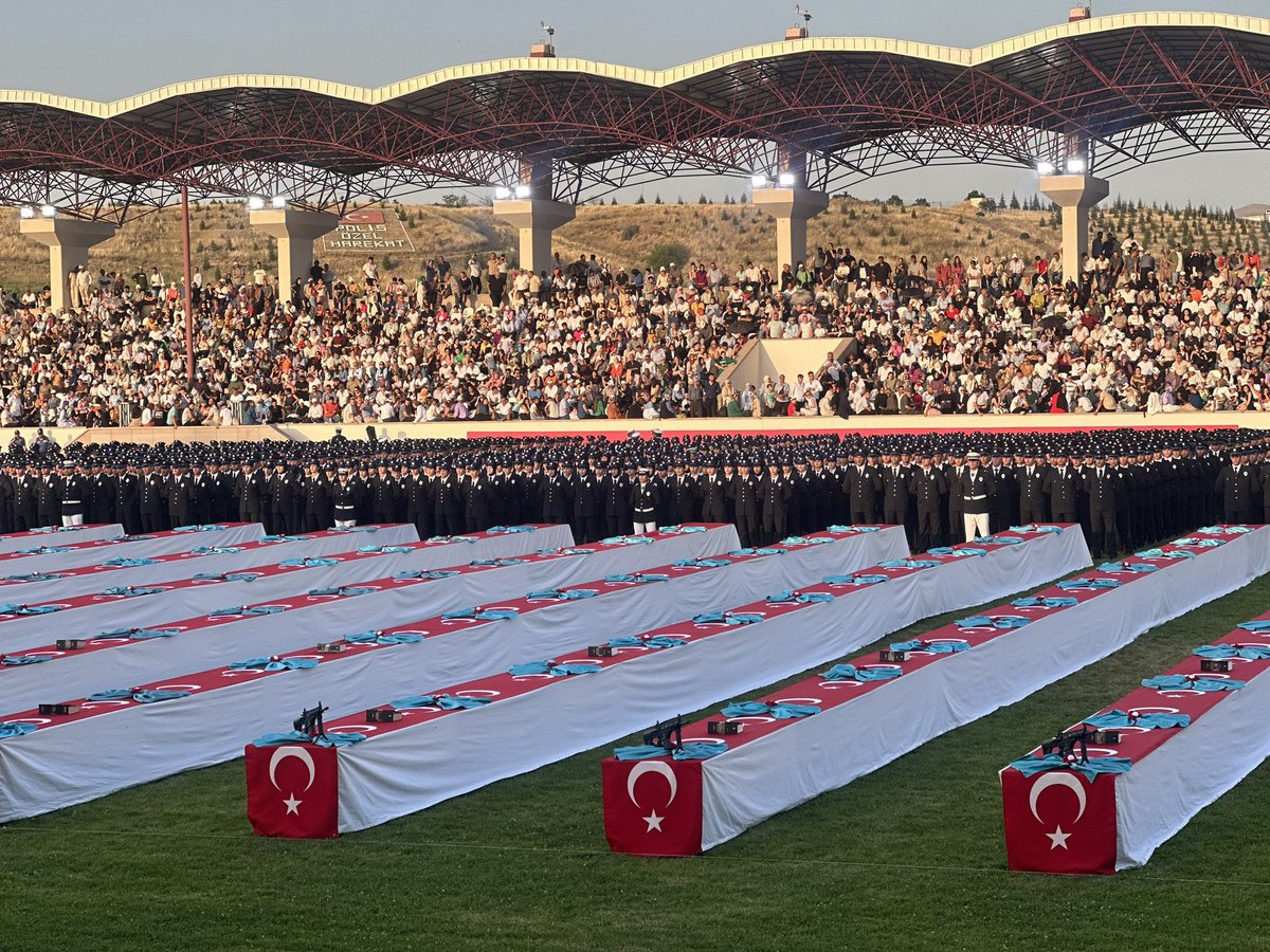 pomempmyopolis's tweet image. P O L İ S    A K A D E M İ S İ 🫡👮‍♂️👮🏻

#pomem #pmyo