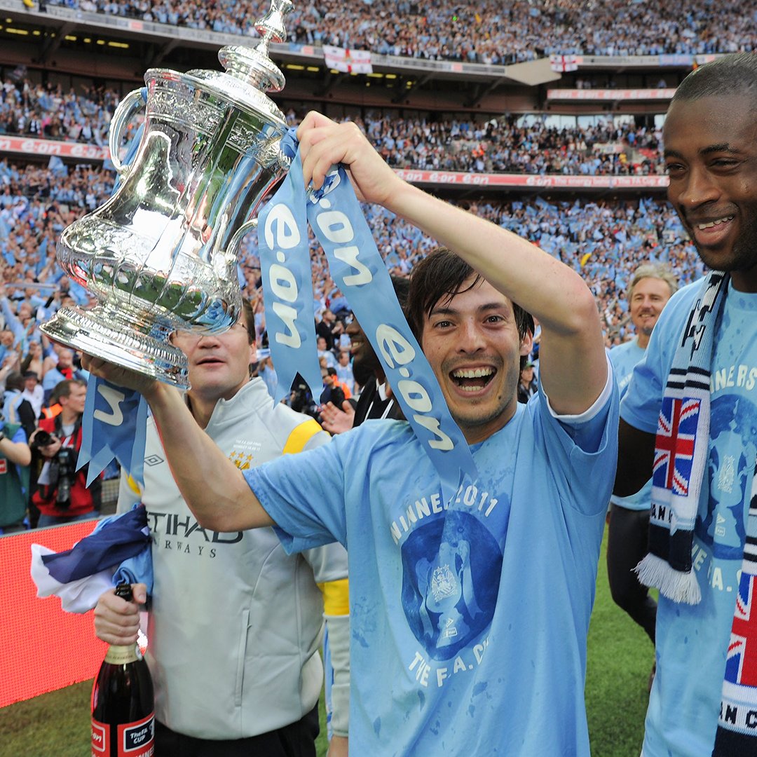 bbkigalifm's tweet photo. Imvune ikomeye yo mu Ivi, itumye David Silva ahitamo gusezera ku gukina umupira w'amaguru nk'uwabigize umwuga, ku myaka ye 37 y'amavuko

Yatwaye :

🇪🇸Copa del Rey x2
🏴󠁧󠁢󠁥󠁮󠁧󠁿Premier League x4
🏴󠁧󠁢󠁥󠁮󠁧󠁿FA CUP x 2
🏴󠁧󠁢󠁥󠁮󠁧󠁿League Cup x5
🏴󠁧󠁢󠁥󠁮󠁧󠁿Community Shield x3
🇪🇸World Cup 2010
🇪🇸EUROs 2008 &amp; 2012 https://t.co/X3kecyfsQw