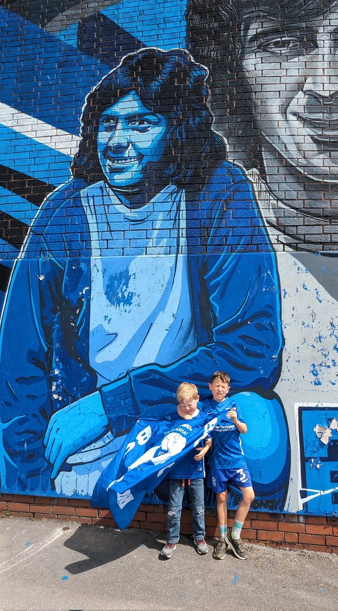 barbs_paul's tweet photo. Me & the boys have been to pay our respects. #forTrev #bcfclegend #bcfc https://t.co/LXxuHNErrj