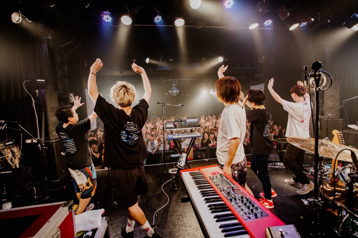 KYUSO_NEKOKAMI's tweet photo. 【ツアー完走‼︎】
◾️7/27(木)@ 仙台Rensa
『DMCC REAL ONEMAN 2023
~ #ほぼ週末ツアー ~』
ホントのツアーファイナルッ‼️
仙台ありがとございましたー🗾✨
▶︎ 秋からのツアーもお楽しみにっ👍
https://t.co/YmGFcMxlt5
photo @kawado_photo https://t.co/wEfnaXPyDa