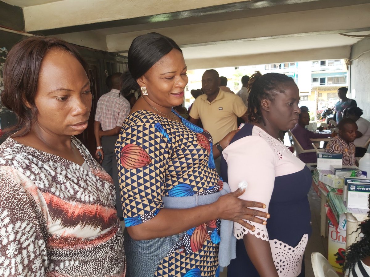 ODSACA1's tweet photo. To achieve epidemic control,there is need for collective responsibilities from all stakeholders to ensure that PLHIV yet to be linked to care are captured for immediate referral.
#stopindiscriminatespreadofhiv
@NACANigeria
@OndoStateHealth
@OndoInformation https://t.co/K8PfHbWnll