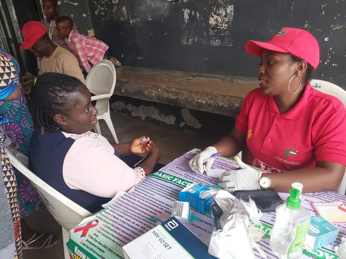 ODSACA1's tweet photo. To achieve epidemic control,there is need for collective responsibilities from all stakeholders to ensure that PLHIV yet to be linked to care are captured for immediate referral.
#stopindiscriminatespreadofhiv
@NACANigeria
@OndoStateHealth
@OndoInformation https://t.co/K8PfHbWnll
