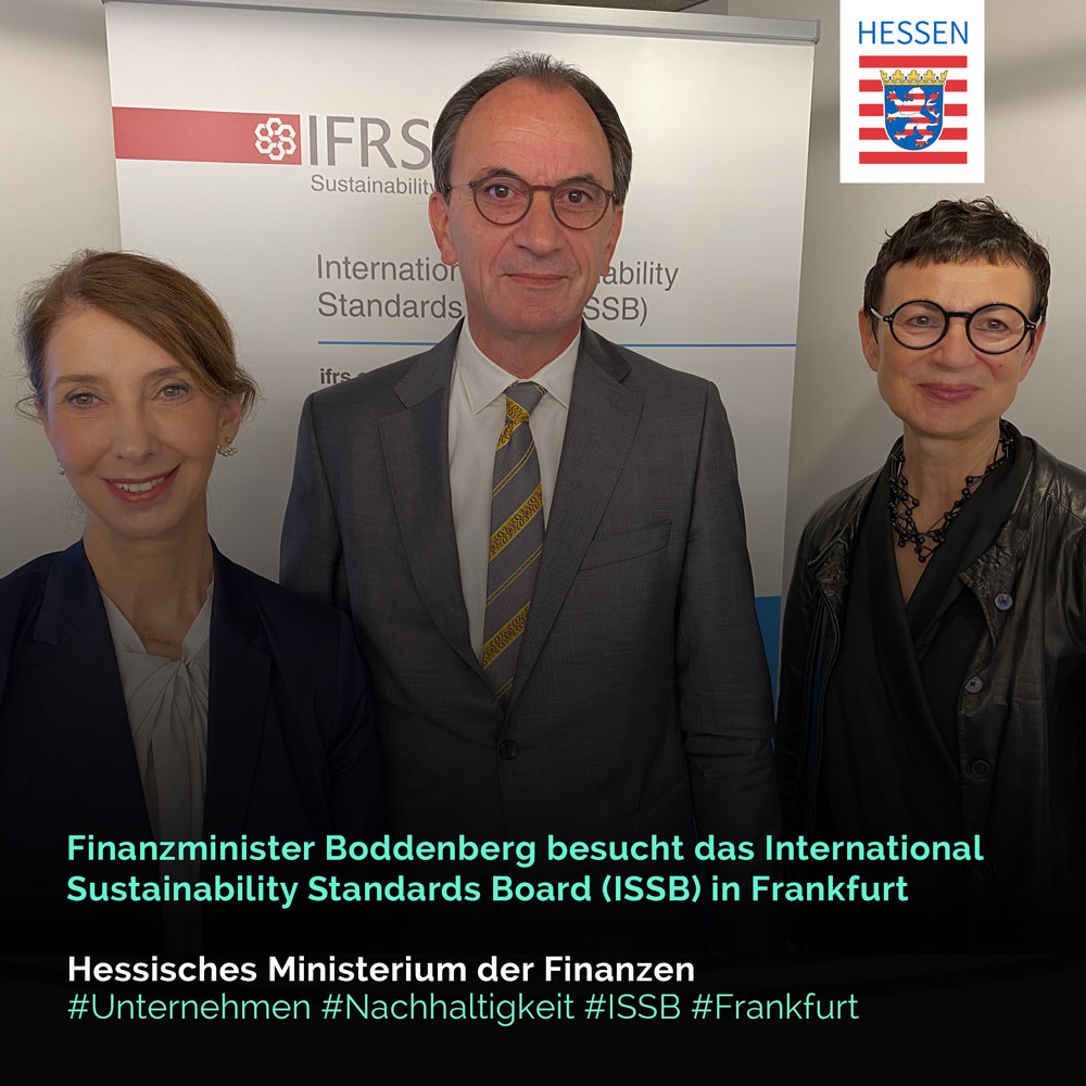 FinanzenHessen's tweet photo. Vor rund einem Jahr hat das #ISSB @IFRSFoundation in #Frankfurt seine Arbeit aufgenommen. #Finanzminister #Boddenberg war vor Ort zu Gast, um sich über neue Entwicklungen in der Berichterstattung zur #Nachhaltigkeit von #Unternehmen auszutauschen: https://t.co/cetpXgXazq https://t.co/afEqDvbRVy
