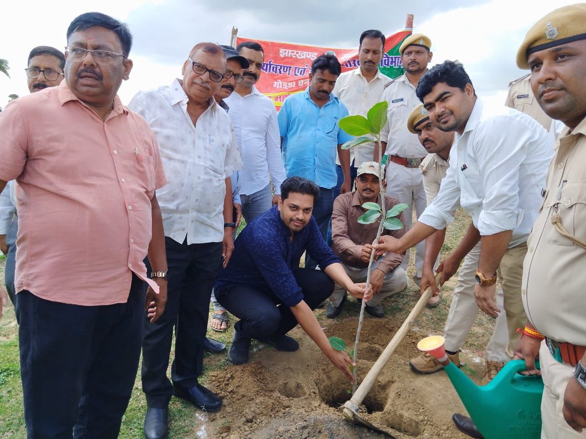 dfogodda's tweet photo. 74th Van Mahotsav, 2023.
Godda Forest Division.
जहां होगी हरियाली, वहां आएगी खुशहाली। https://t.co/RPZZWJCRrn