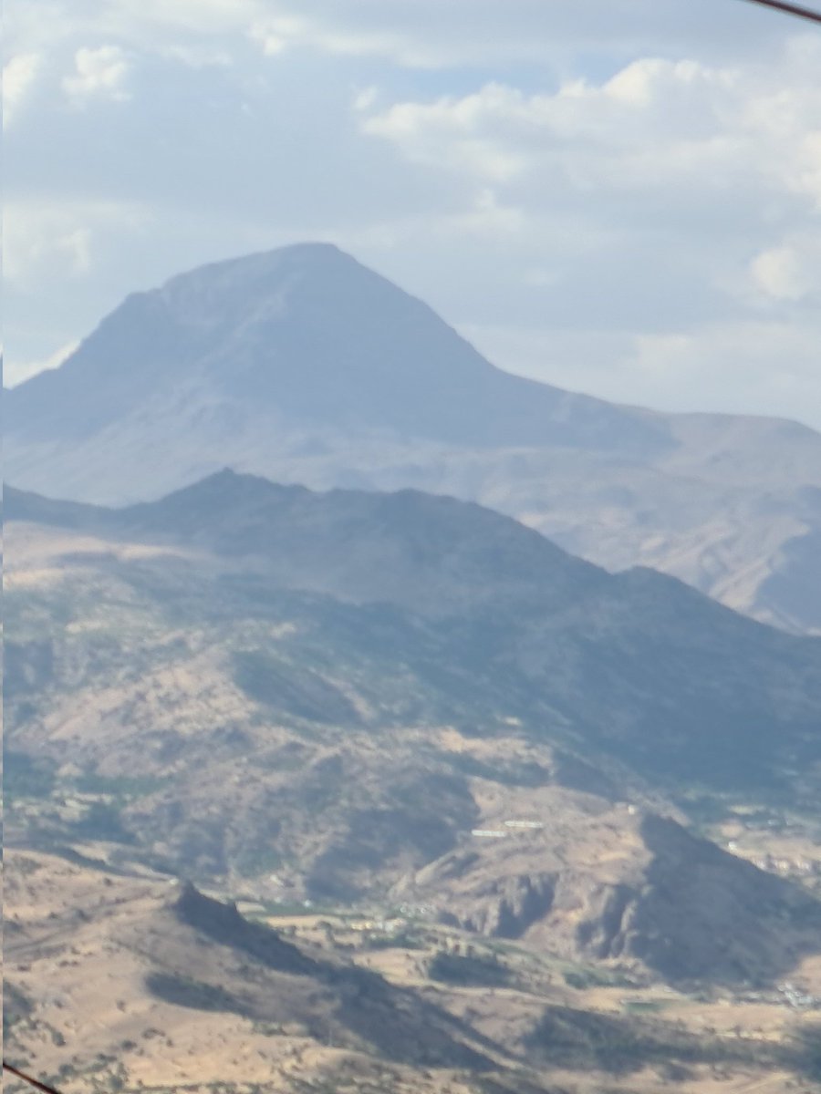 ademirhan's tweet photo. #Halgurd #Mountain the highest mountain in Southern #Kurdistan https://t.co/t3Fub4natK