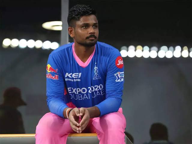 DrNimoYadav's tweet photo. He is Sanju Samson, ICT WK batsman
He was born in a Christian family in Kerala.
He is the most dangerous and reliable WK batsman in Indian domestic circuit.
He is RR captain and have all the abilities to become ICT captain.
But he has no godfather in ICT that’s why today Rohit sharma chose his friend Ishan Kishan in team over Sanju.
What a insecure captain Rohit sharma is.