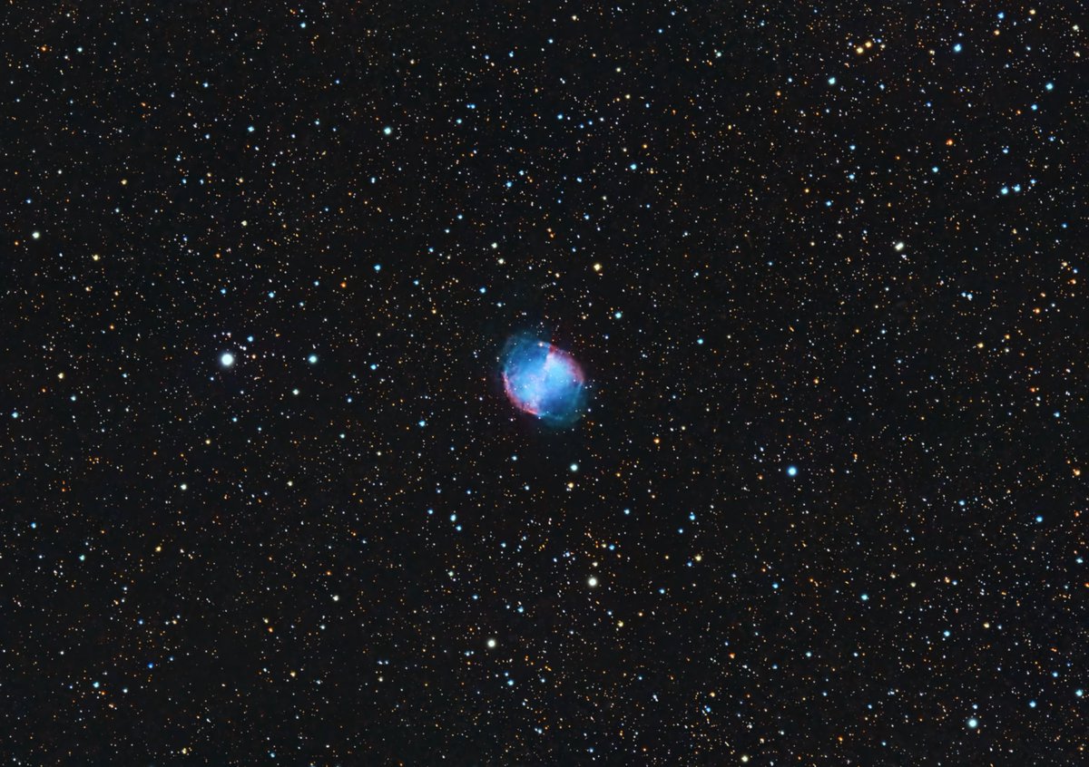 This beautiful image of the Dumbell Nebula ( M27 ) was taken by group member Matthew M. For more from Matthew check out the link: astrobin.com/cqo2ig/?q=Math…
We would love to have you in our astrophotography group! Link in BIO! #Astrophotography #NASA #apod #photooftheday #astronomy