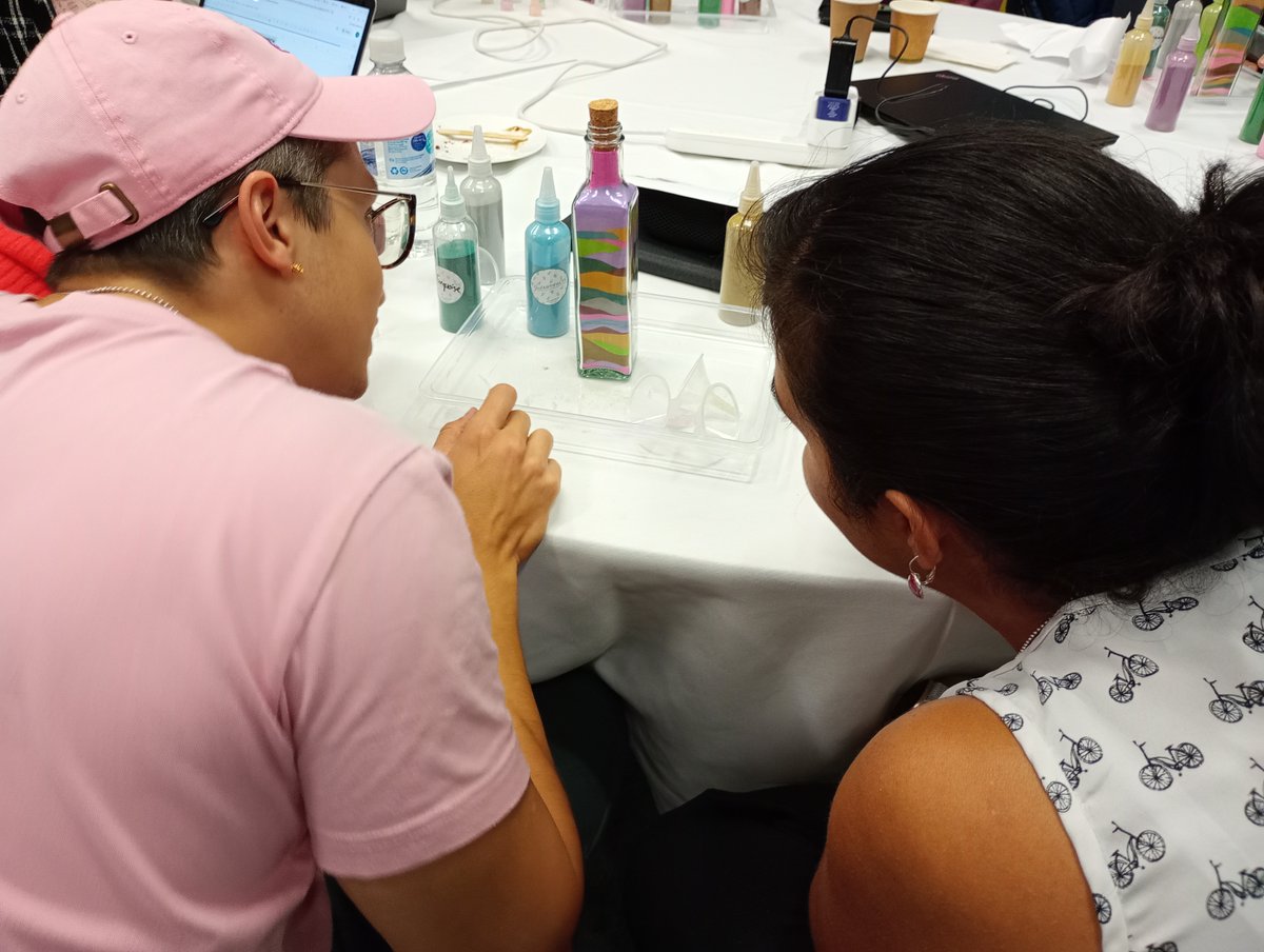 uw_hill's tweet photo. And here are a few highlights from the workshop. Thanks to all speakers, participants, and organizers: we really enjoyed interacting with you! ;) https://t.co/kDG1tIlrxH