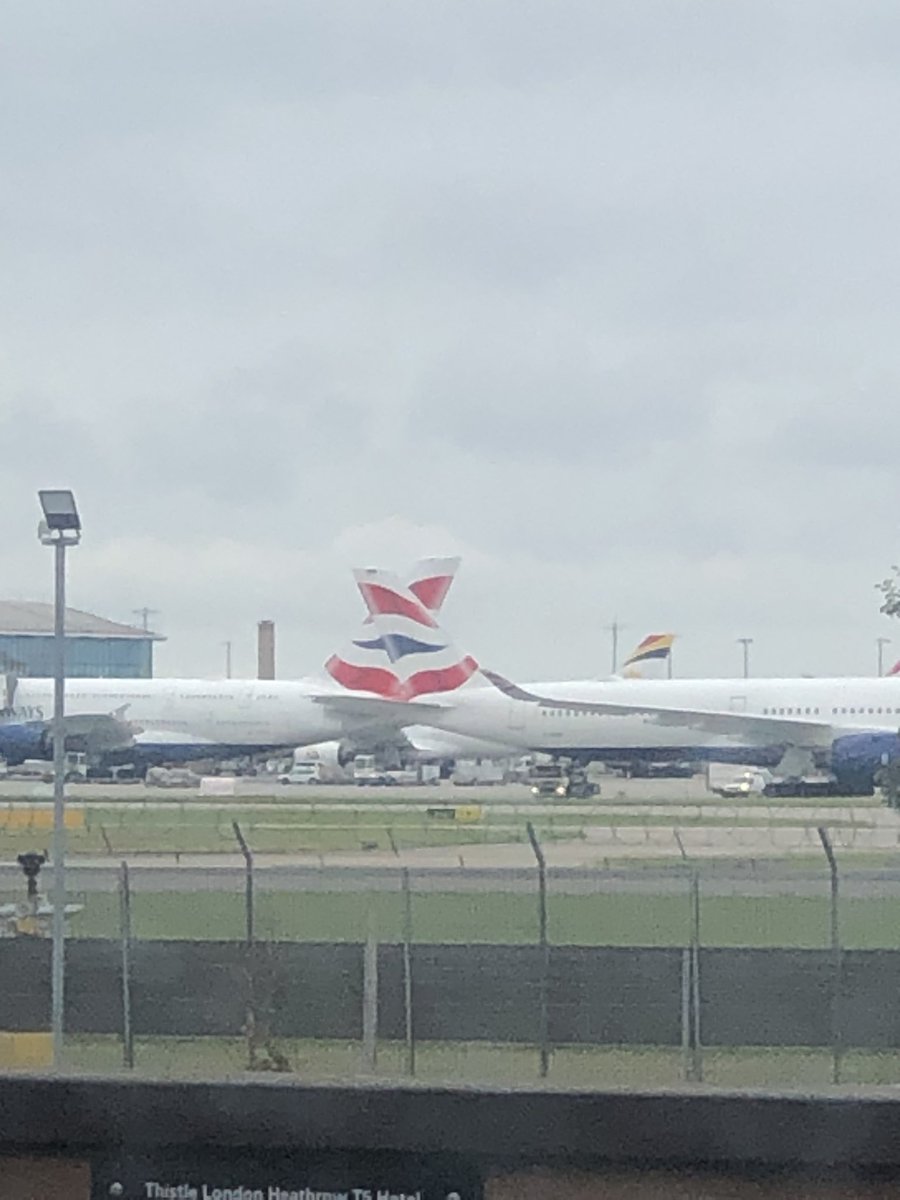 alim_66's tweet photo. @airlinerslive https://t.co/oYDHXm6gjR