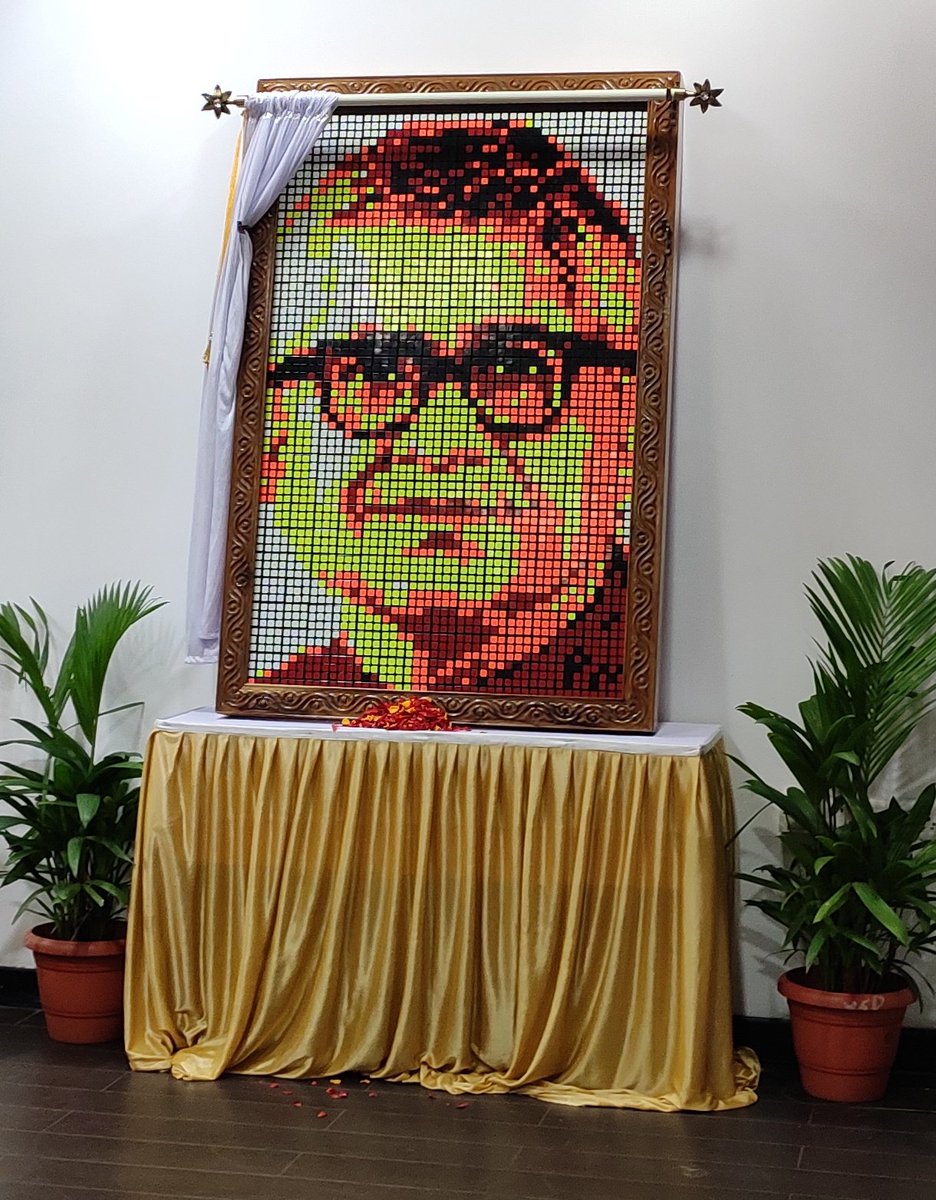 prithvimosaics's tweet photo. Dr. TMA Pai 125th birth anniversary
& Silver Jubilee - 25th year celebration of Manipal School of Information Science. 

Proud to tribute the artwork to the great visionary founder using 400 Rubik's cubes, which was unveiled by MAHE Pro-Chancellor Dr. H S Ballal. 

Special thanks to all the Professors for inviting me to be a part of today's event.
#manipal #drtmapai #msis #kmcmanipal