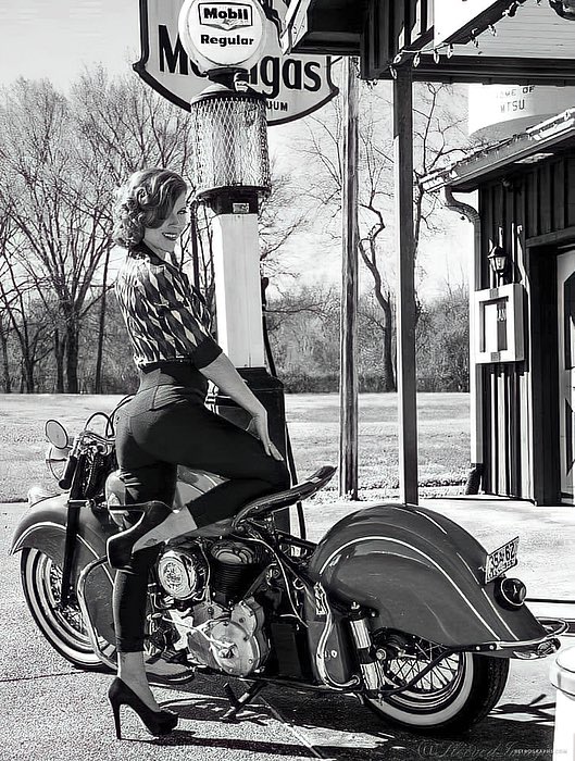 Hardcore_Harley's tweet photo. Classic in every sense https://t.co/5fO6SWWmHW