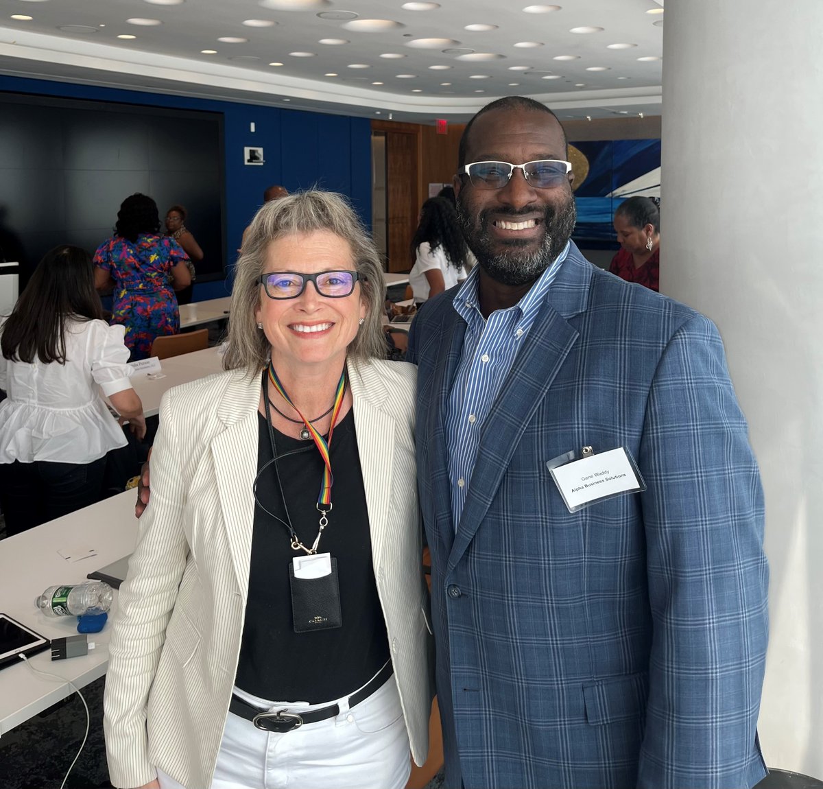 About Last Week: Pitch On Point! 

Pitching on point is the start to generating new business. Alpha Business Solutions, AMC Networks, NYNJMSDC, Wells Fargo, NY Life and DDB have collaborated on this ongoing workshop series to teach MBEs how to pitch precisely. #ThrowbackThursday