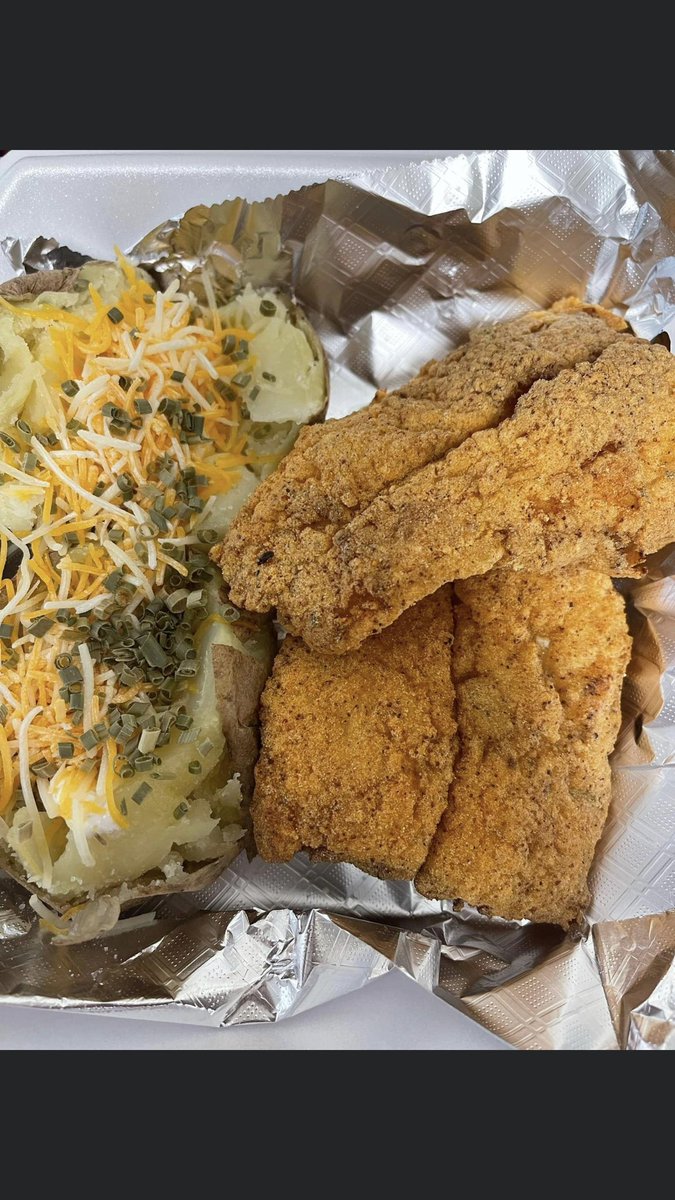 missesbrownskin's tweet image. Get you somebody who LOVE COOKING 😋 #ChefK 😎