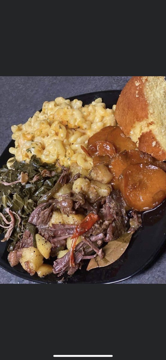 missesbrownskin's tweet image. Get you somebody who LOVE COOKING 😋 #ChefK 😎