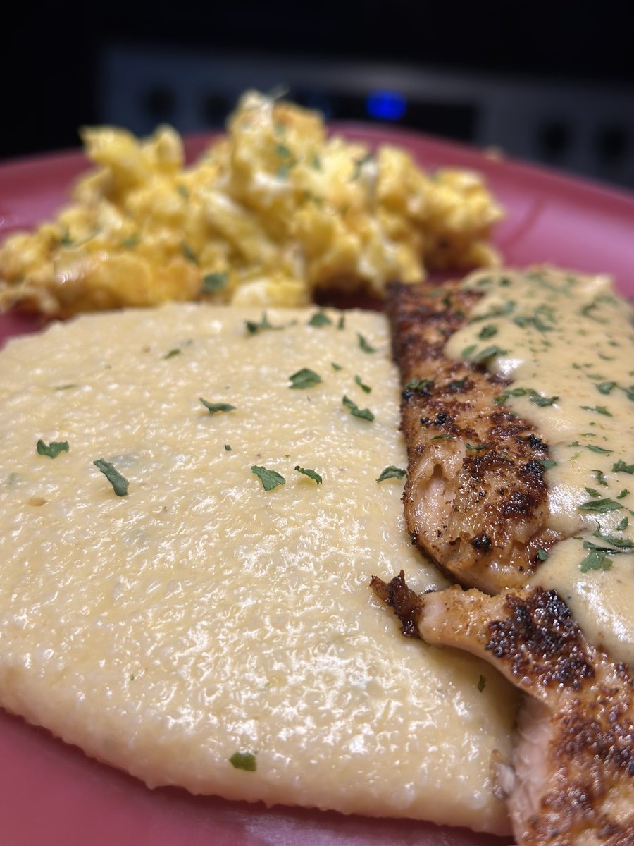 missesbrownskin's tweet image. Get you somebody who LOVE COOKING 😋 #ChefK 😎