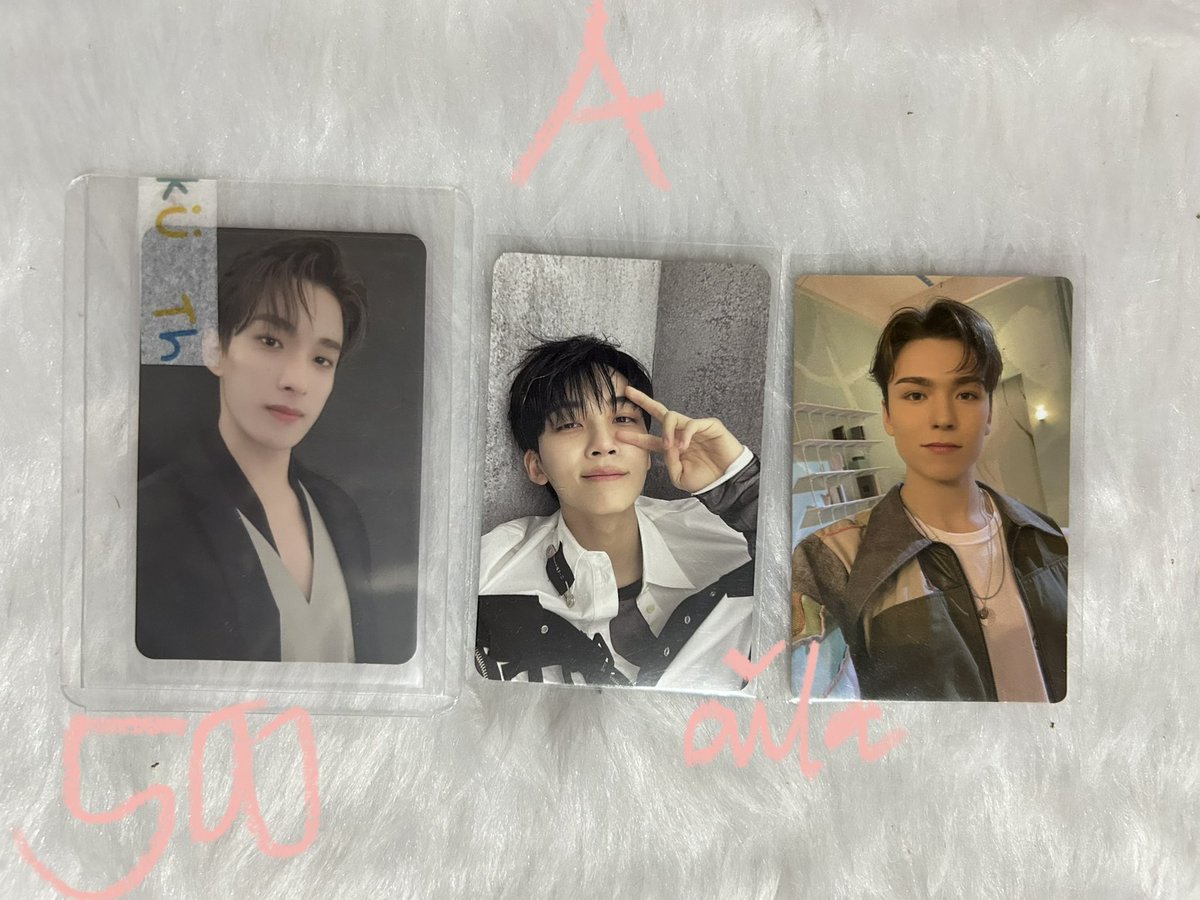 rapperjendeukle's tweet photo. wts lfb svt pc sale

• sold per set
• prices in pic
• w/ discount if taking more than 1 set

tags. seventeen photocard dokyeom dk jeonghan jh dino dn joshua js jun jn mingyu mg vernon vn fts yzy pob face the sun yizhiyu soundwave lucky draw m2u ld r1 ray  hanabi exclusive ums https://t.co/MITwqxFbKB