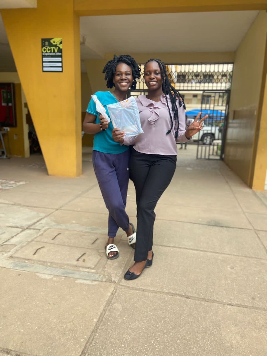 mecssaknust's tweet photo. 🔵⚪️MECSSA WEEK CELEBRATION 🎉 

Congratulations to our amazing treasure hunt winners! 🏆🗝️ 

It was a fantastic adventure, and fun filled experience🌟👩👩👩👩👨 

Thank you all😊

#EarlyWarningEarlyAction | #MECSSAWeek https://t.co/mBuuhrna4b