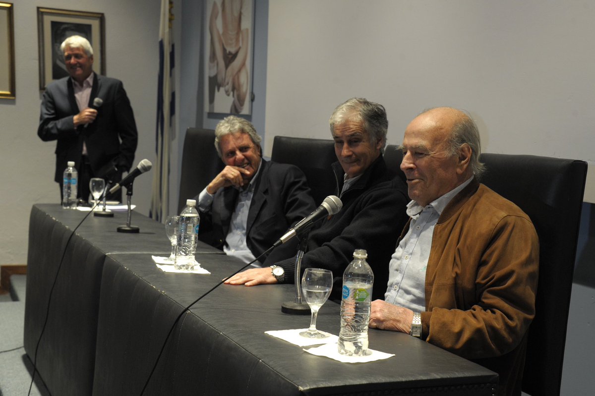 Acabo de enterarme de la muy triste noticia del fallecimiento de "Coche" Inciarte. Me quedo con el recuerdo de la exposición que realizamos el año pasado que fue un sueño cumplido para ambos. Q.E.P.D 🩵