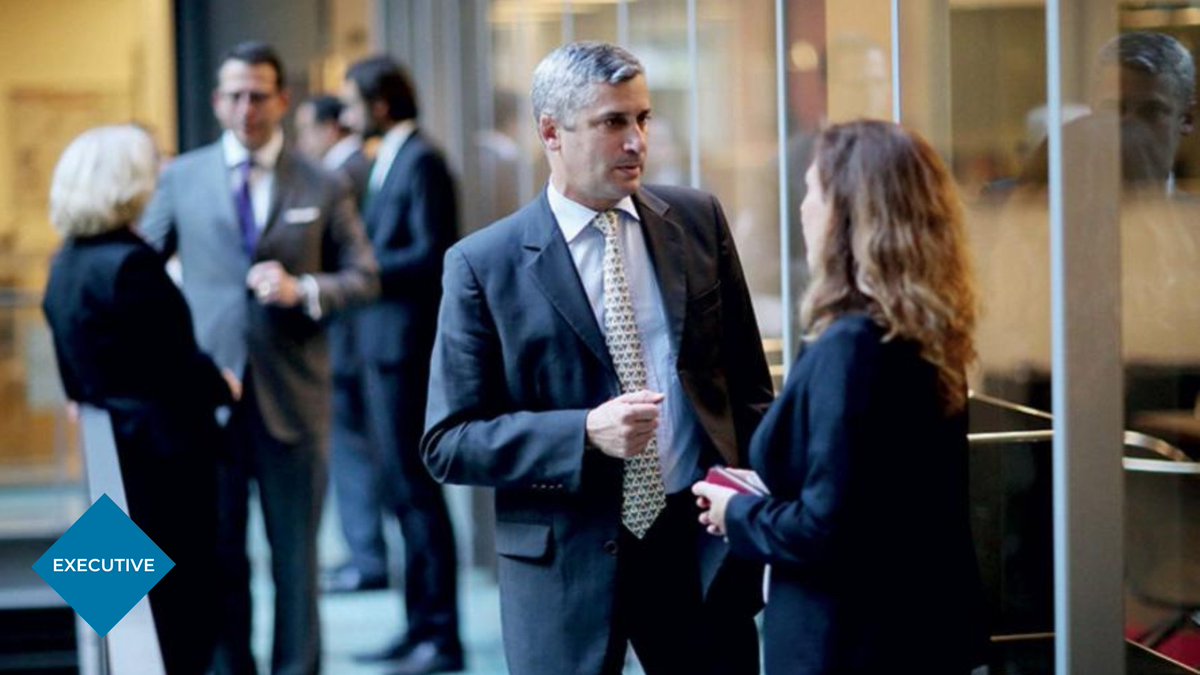 EDHEC_BSchool's tweet photo. Comment devenir le leader que vous souhaitez être ? 
Découvrez la formation au #leadership @EDHECMANAGEMENT dans cet article ⏩ https://t.co/YmQ0r2XJdq
#CreateAndContribute https://t.co/RjWAOkgMDg