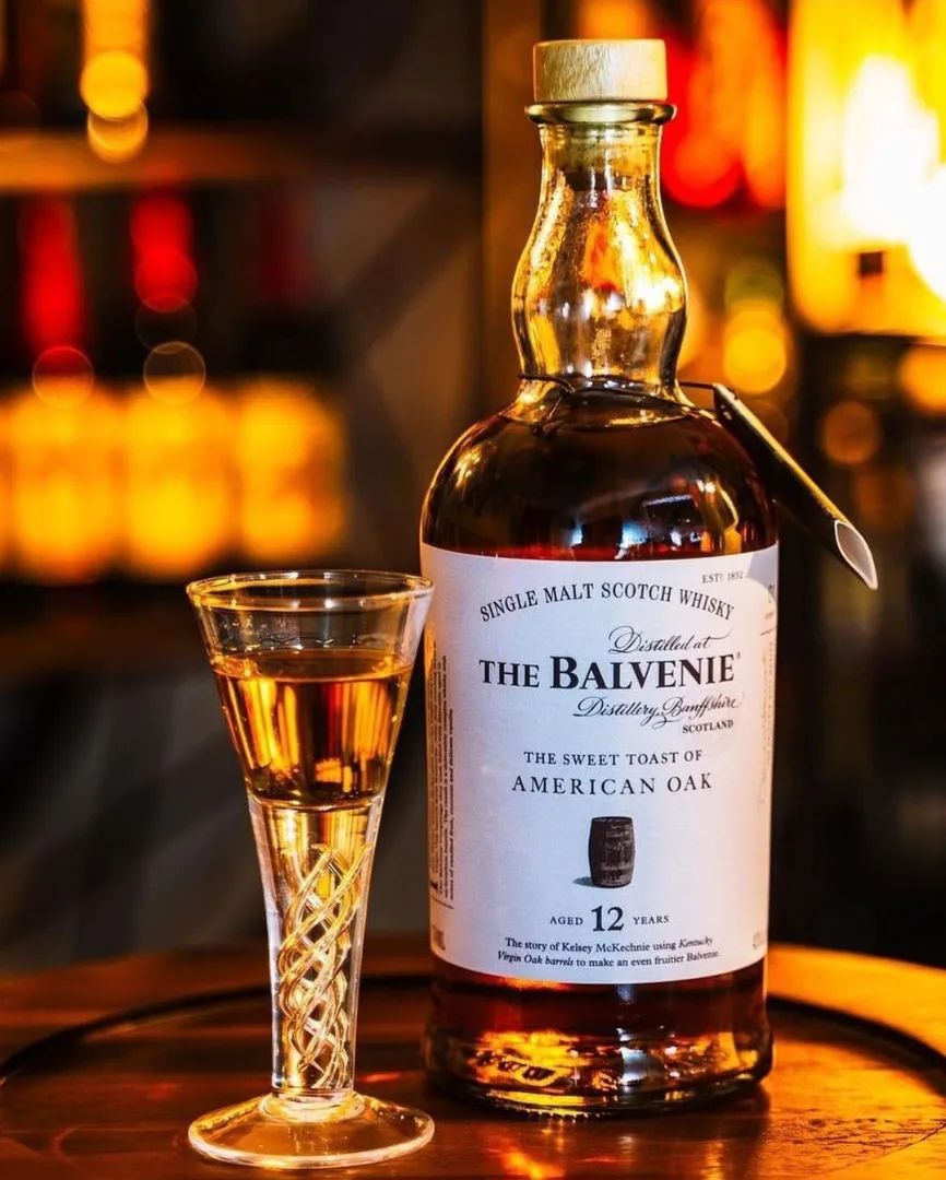 Crafted for connoisseurs, the Glencairn glass embodies the art of enjoying fine single malts. What is your favorite glass for sipping The Balvenie? #NationalScotchDay (IG): cava_diapon