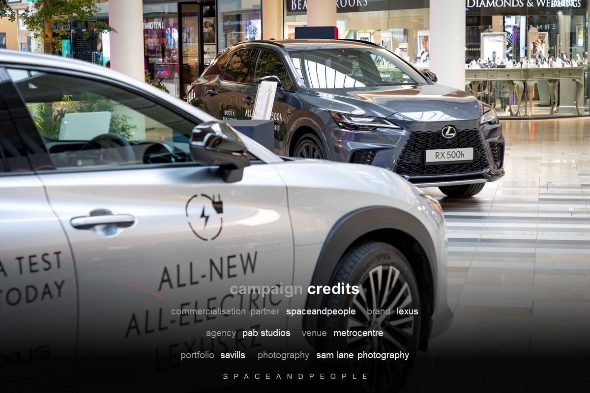 SpaceandPeople's tweet photo. @Lexus recently visited @_Metrocentre to showcase their latest hybrid and electric models – shoppers were able to look inside the models and book a test drive.
#lexus #carpromotion #metrocentre #experientialspace #experientialmarketing https://t.co/MiaWEsYFzm