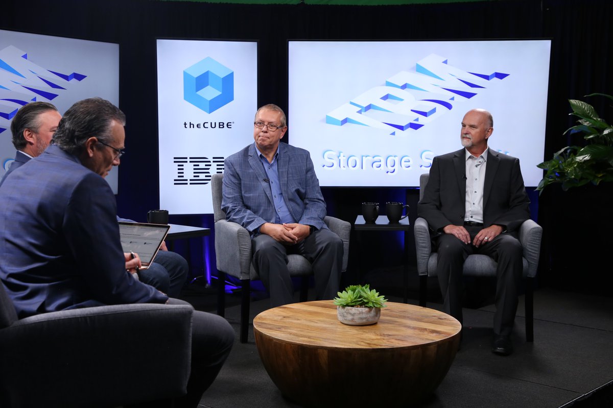 theCUBE's tweet photo. Did you miss @theCUBE’s coverage of @IBM Storage Summit event?

📺 Don’t worry! You can watch theCUBE’s full recap at https://t.co/J3PPSkmluM

#IBMStorageSummit #theCUBE #AI #CloudNative #CyberResilience #EnterpriseTech  @WohlfordDR https://t.co/LvYboJwOui