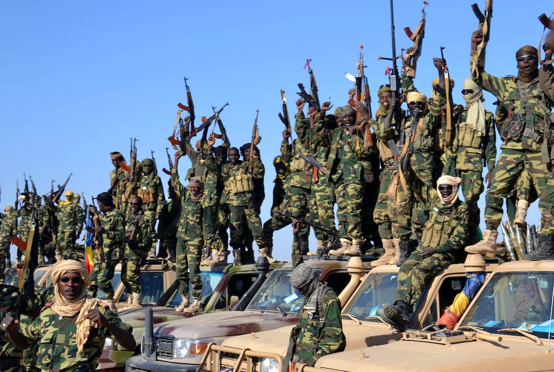 IssaJebren's tweet photo. *إضاة
كمبدأ لا نؤيد تغيير النظم المنتخبة عبر صناديق الاقتراع عبر الانقلابات العسكرية ! 
لكن إذا كان الامر متعلق باخراج فرنسا من ارض افريقيا فلا مبادئ.
#افريقيا_حرة_فرنسا_برا https://t.co/UR1cEHaGwx