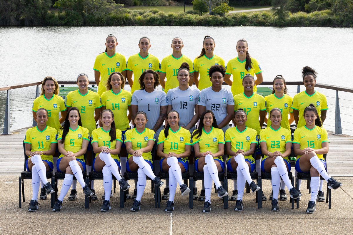SelecaoFeminina's tweet photo. 𝑷𝒆𝒍𝒂 𝑷𝒓𝒊𝒎𝒆𝒊𝒓𝒂 𝑬𝒔𝒕𝒓𝒆𝒍𝒂 💚💛

📸 Thais Magalhães/CBF https://t.co/kzqkorSLxx