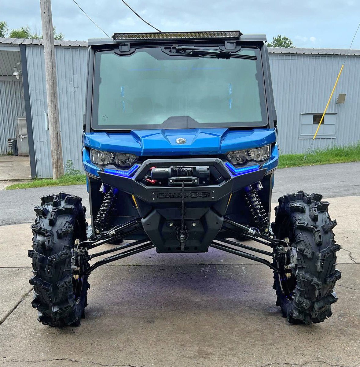 superatvtweet's tweet photo. 🔥 @loco_kustomz just buttoned up one badass @canam #DefenderLimited with #SATV #TerminatorMAXTires, #RhinoAxles, & @moorhead_offroad_engineering suspension! 💪😎 #LetsRide #TerminatorTires
#superatv #satvnation #superatvdealer #authorizeddealer #canam #defender #canamdefender https://t.co/1PyCo6eXN5