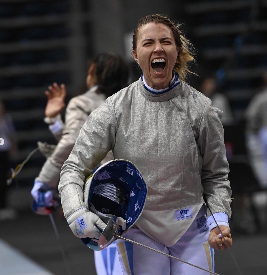 A self-respecting Ukrainian will never shake ruZzian blооdy hands, NEVER...

Proud of Olga, f#ск ruZzia🖕 

No award is worth getting your hands this much dirty