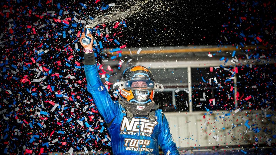 RacingProMedia's tweet photo. Justin Grant became the 10th individual to join the 40-win club
#JustinGrant #KevinThomasJr #CJLeary #USAC #SprintCar #Racing #Winner #Indiana #Dirt #TerreHaute #ActionTrack #Amsoil #NOSEnergyDrink #DonSmithClassic
https://t.co/VWE2bVrsAr https://t.co/gcbns21zFH