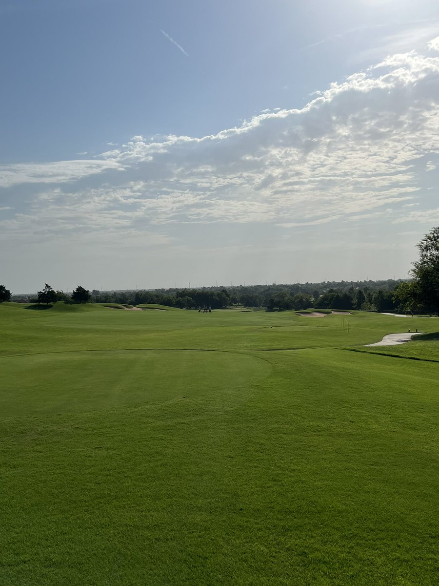jrod_wayne's tweet photo. Beautiful morning at the final round of the Talor Gooch Foundation Junior Championship in OKC! https://t.co/EzJyygSx0y