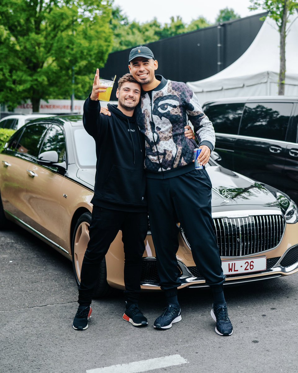 afrojack's tweet photo. ❤️❤️❤️ @MartinGarrix https://t.co/5KlwFHRsRB