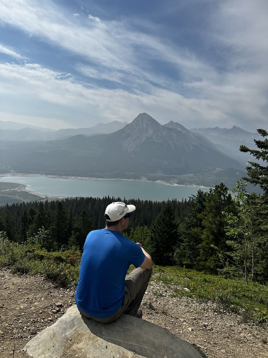 JeffTetz's tweet image. You’ll reach summits but never arrive. 

For me, that’s the best mindset to travel through life. 

It helps to enjoy moments and understand there’s more to see, to learn, other perspectives, new mistakes and, hopefully, more people to be useful to. 

Have a great day everyone!