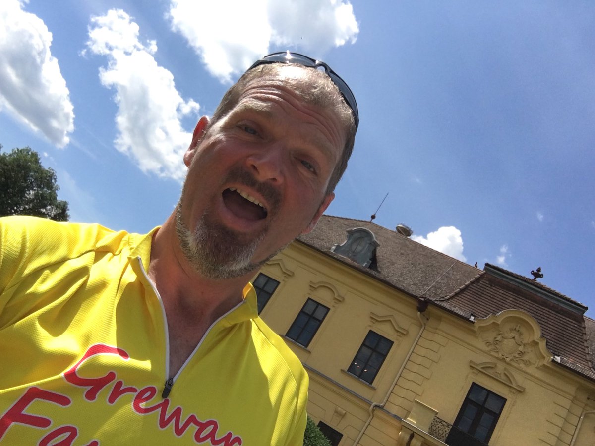 The ⁦⁦<a href="/grewarfarming/">Grewar Farming</a>⁩ cycling top continues on it’s annual sojourn round far flung parts of Europe! Today 55 miles from Vienna 🇦🇹 to Bratislava 🇸🇰 🚴☀️😎
