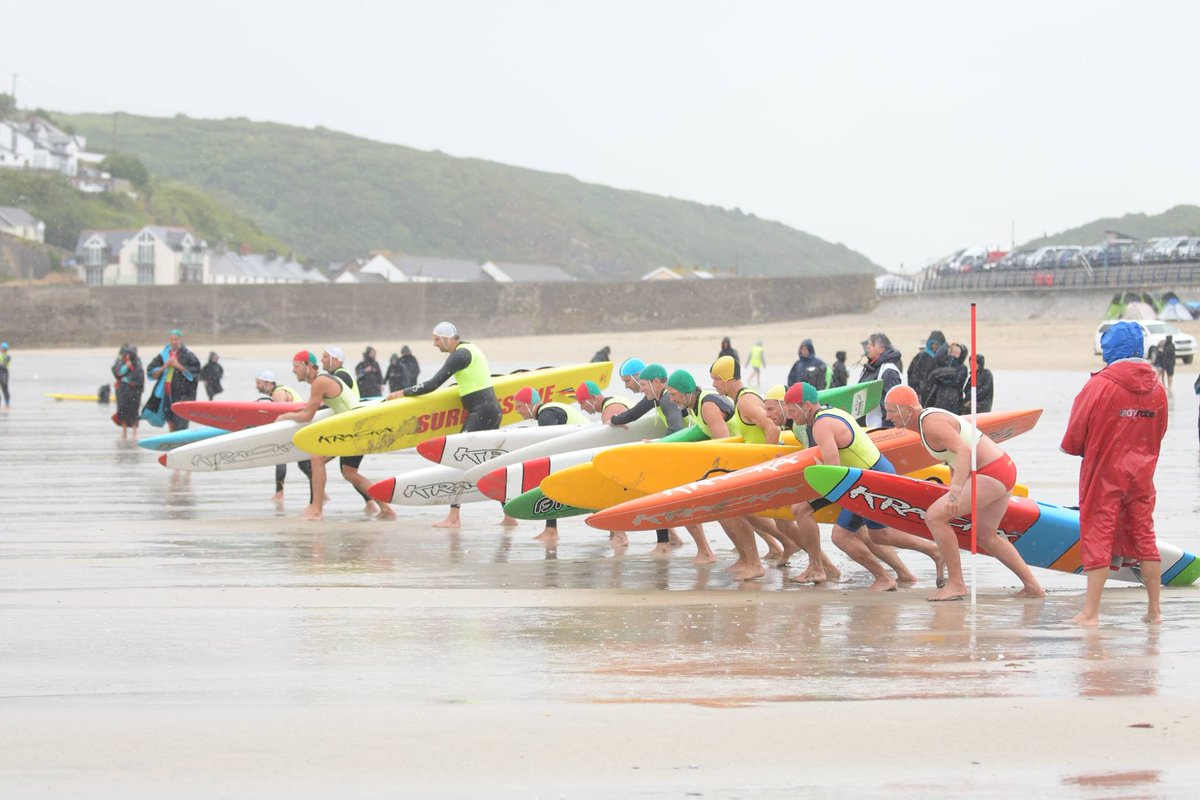 Our Masters are getting ready for the Surf Life Saving Cornwall Championships 2023 

📍 Where: Summerleaze Beach, Bude
⏰ When: This weekend 

Will you be competing? 

cornwallsurflifesaving.org.uk/events/surf-li…

If you spot us, don't be shy, come say hello!

<a href="/surflifesaving/">Surf Life Saving GB</a> #SurfLifeSaving