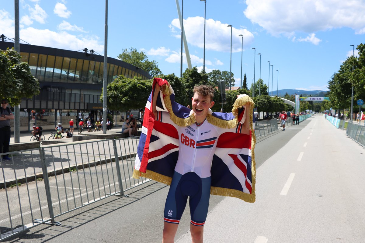 Max Hinds, more like Max Leaves Them Be-Hinds! 🚴‍♂️ Maribor 2023 European Youth Olympic Festival Gold in the boy's road race! 🥇 #EYOF2023