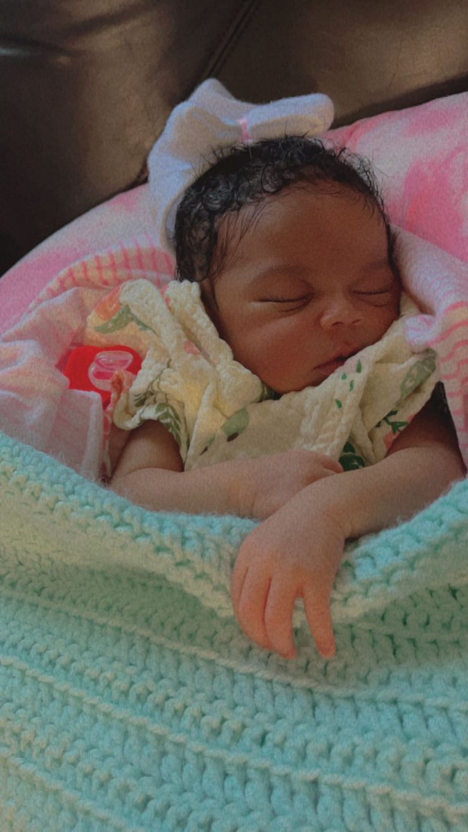 jriyanaa's tweet photo. Miss Aire Rae ♥️ https://t.co/umqgGWHzhJ