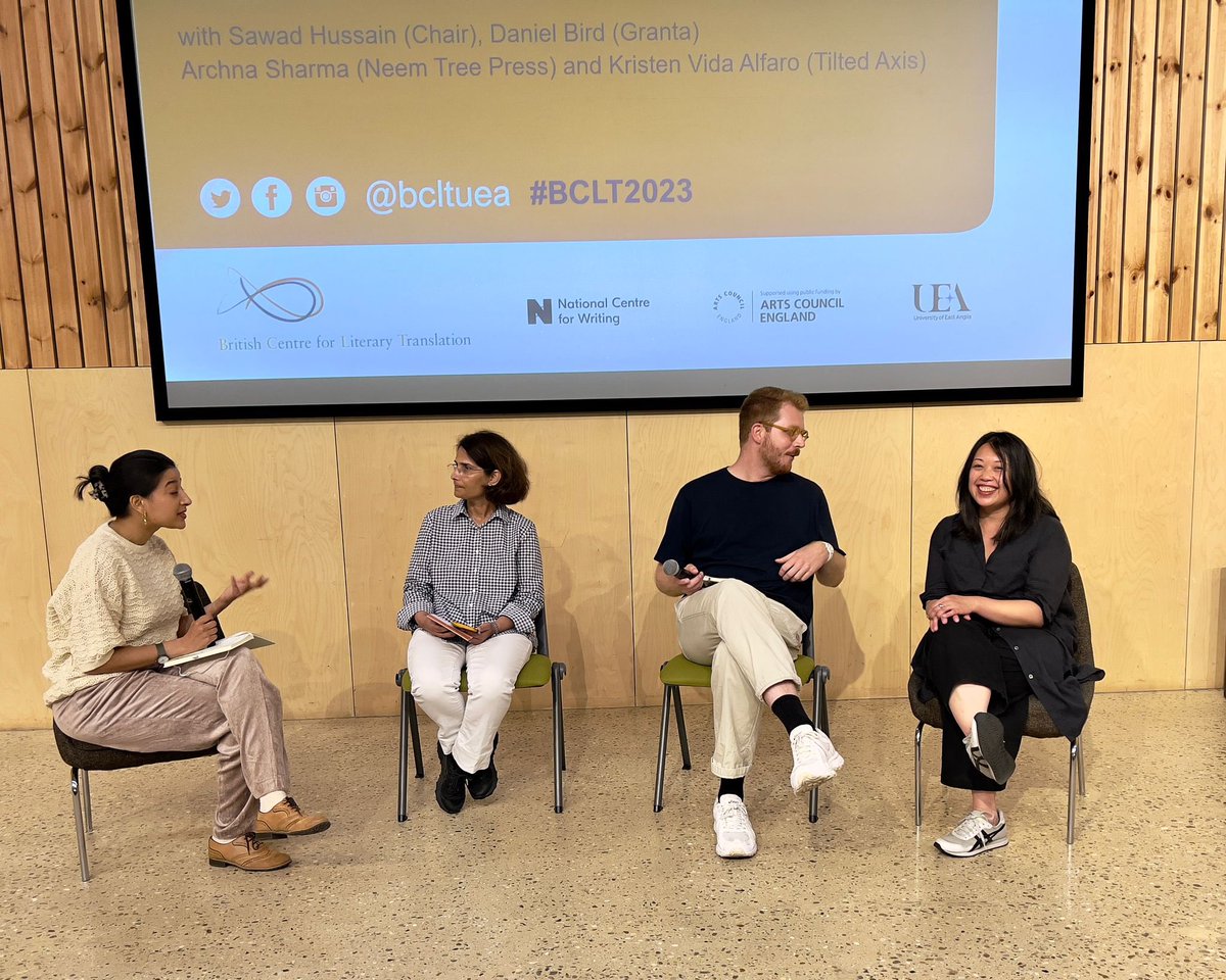 Our fantastic publishers panel #BCLT2023 - ‘Behind the Green Curtain’, Chaired by <a href="/sawadhussain/">Sawad Hussain</a> with <a href="/NeemTreePress/">Neem Tree Press</a>, <a href="/dbirdan/">Dan Bird</a> and @kv_alfaro from <a href="/TiltedAxisPress/">Tilted Axis</a> ✨

📸 @ffatsatina Anita Staff