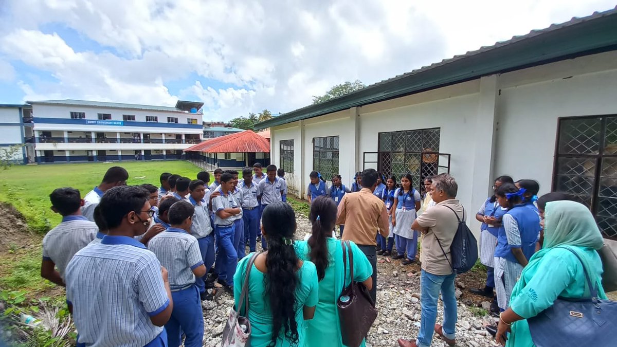 CleanUpPB's tweet photo. In order to elevate segregation in households, various activities have been carried out under #CleanupPortblair campaign. In continuation with which, Compositing was demonstrated to the students of RGT Public Vidhyala. @PBMC_ANI @SwachhBharatGov @giz_india
@CpreecEiacp https://t.co/xYtWztMjF0