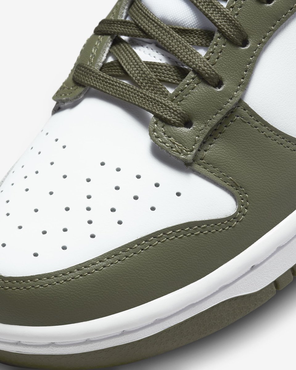 JustFreshKicks's tweet photo. 30 minutes via Nike US 🫒
Nike Dunk Low 'Medium Olive' 
=> https://t.co/mQlZU5wEKY https://t.co/2UkUuCOoua