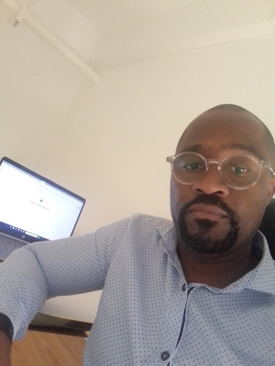 mrjhelem's tweet photo. At work #DynamicsTechService https://t.co/uaFpJJGr1H
