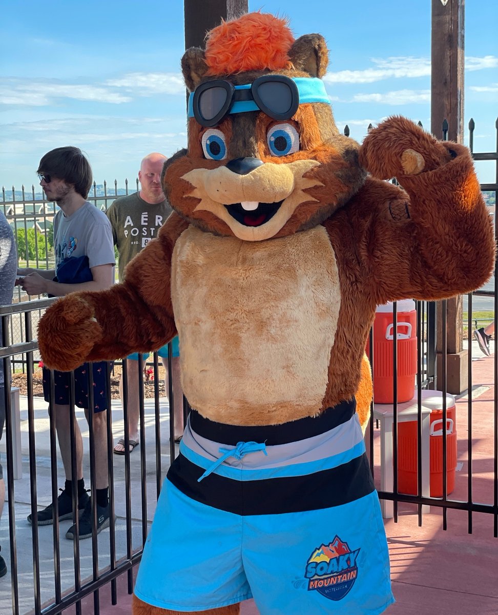 THE JAMS ARE PUMPING, AND WE NEED TO DANCE!💃🕺⁠ The DJ Dance Party is just one of the many activities happening during Boomer's Kids Club, which meets EVERY Thursday, from 10:30 am - 1 pm.⁠

soakymountainwaterpark.com/boomer-kids-cl…

#soakymountain #soakymountainwaterpark #waterpark