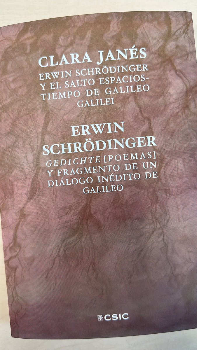 Acabo de recibir de <a href="/CSICdivulga/">CSIC Divulga</a> este maravilloso libro. Poesía y Ciencia entrelazadas como sólo <a href="/ClaraJans/">Clara Janés</a> puede hacerlo. Excelente lectura para el fin de semana.