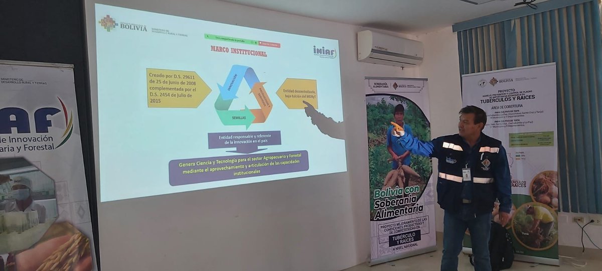 SenasagBolivia's tweet photo. #Beni
💯⚙️SENASAG, a través del #Programa_Tubérculos_y_Raíces, en coordinación del #INIAF, #IPDSA, #SENASAG y municipios del Beni, realiza el Taller de Normativa para la Certificación de Material Vegetal de Yuca, dirigido a productores líderes y técnicos del cultivo de #Yuca. https://t.co/yHzXJ200zd